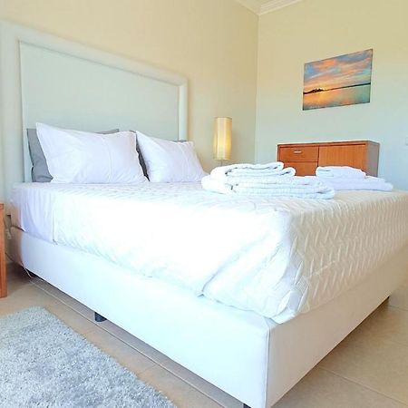 Апартаменты Flamingo View - Pool + Wifi + Ac Портиман Экстерьер фото